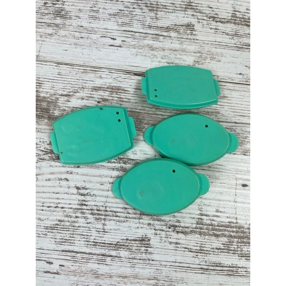 4 Vintage Barbie Doll Airplane TV Dinner Trays Teal Pink Hong Kong 70s 80s